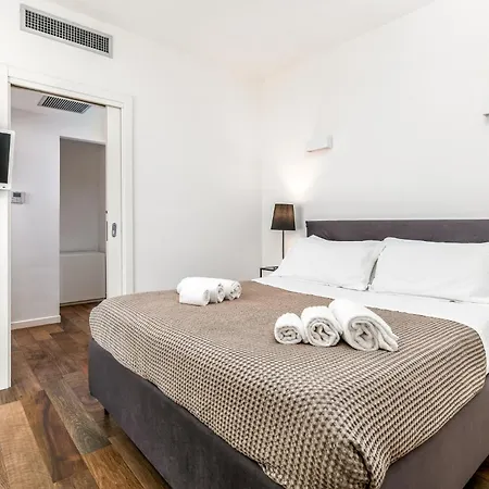 Santo Stefano Raro Rooms Collection Brindisi Exterior foto