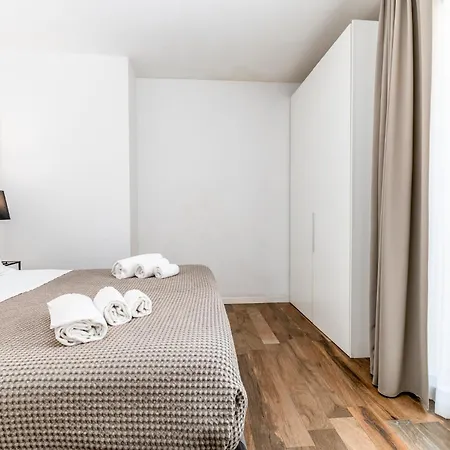 Santo Stefano Raro Rooms Collection Brindisi Exterior foto