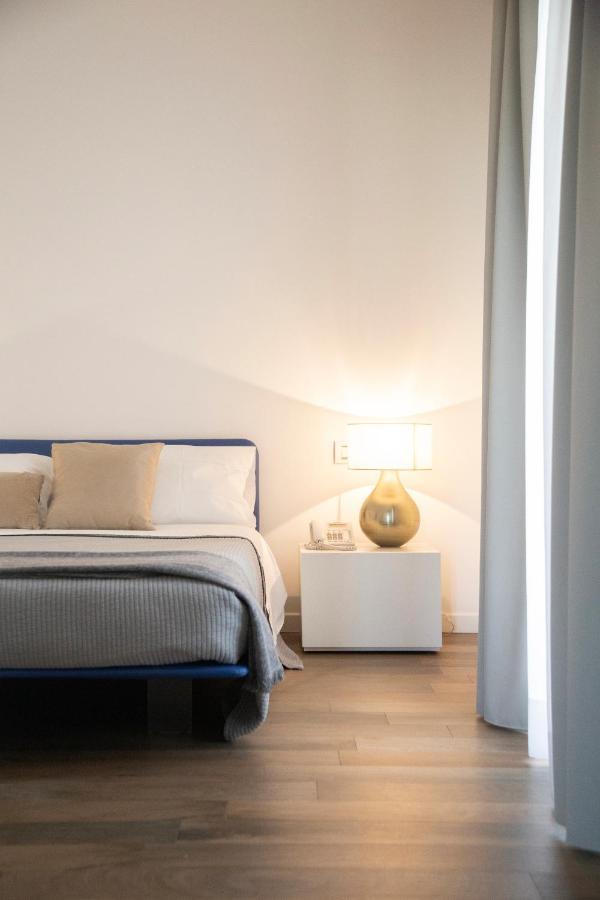 Santo Stefano Raro Collection
